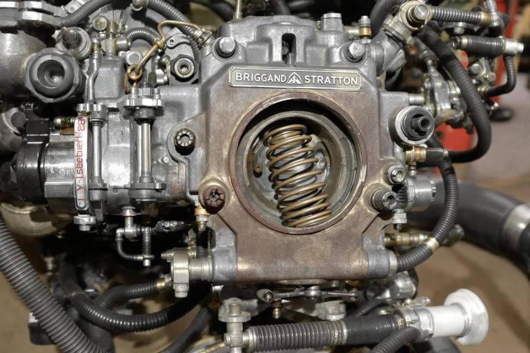 Carburateur briggs montage ressort régulateur moteur briggs et stratton
